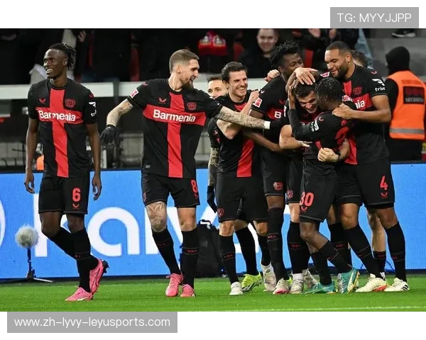 德甲球队拍照表情的趣味瞬间与球员个性展示